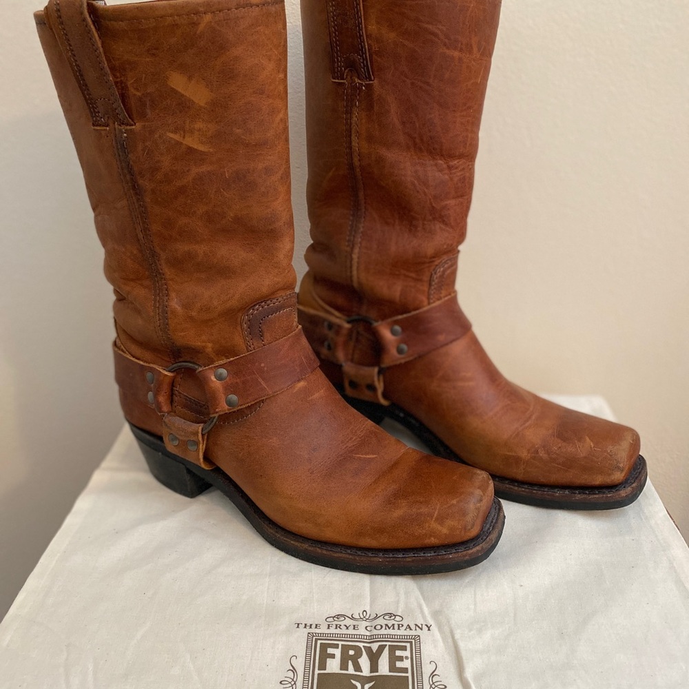 Women’s Leather Frye Boots 8.5 Cognac